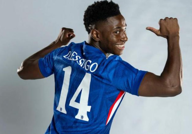 Young midfielder Esugo joins Chelsea, grateful for coach's promotion