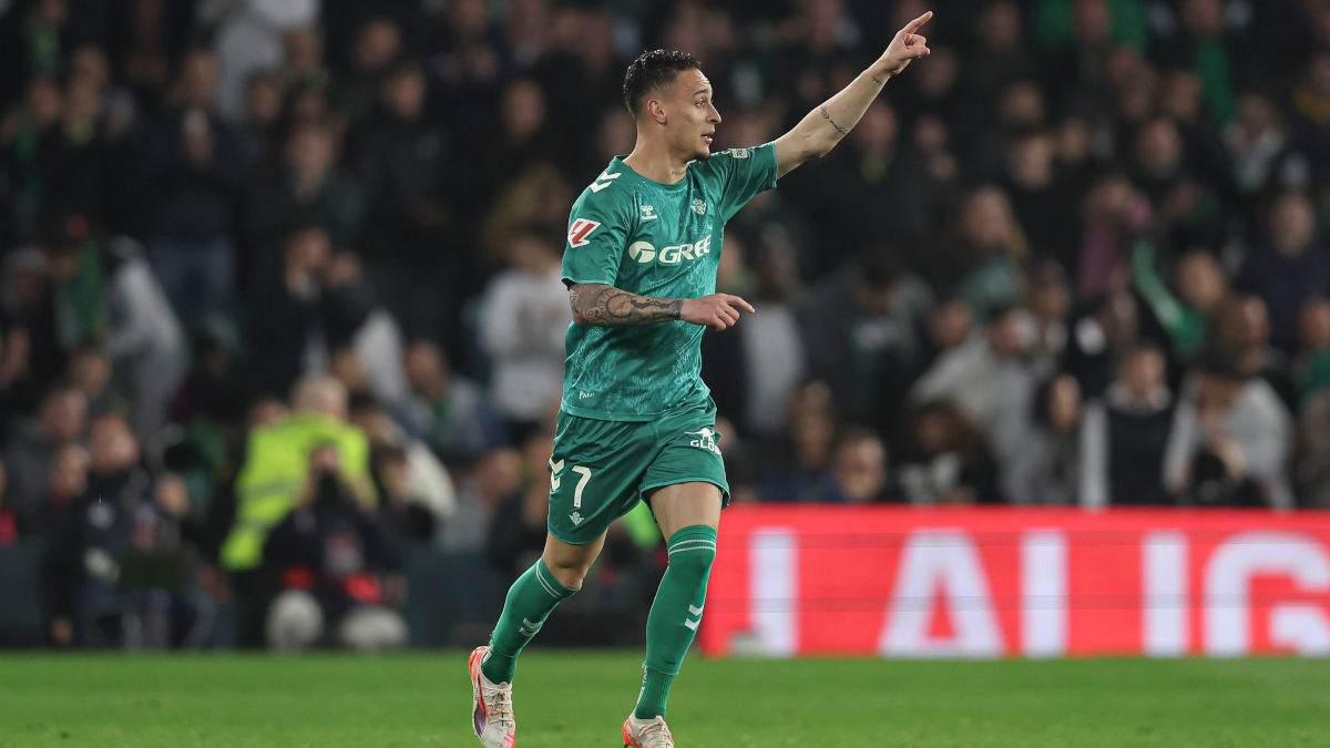 Anthony back at Betis again