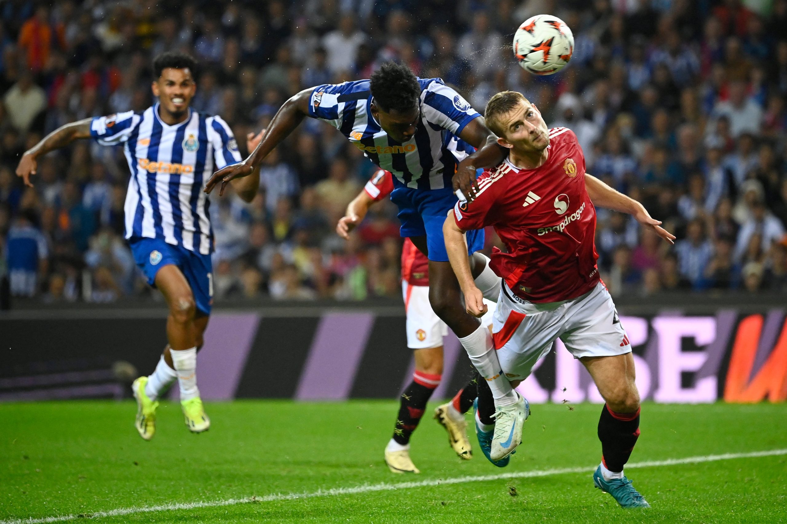 What Are FC Porto vs Man United Standings? See Who Leads Now!