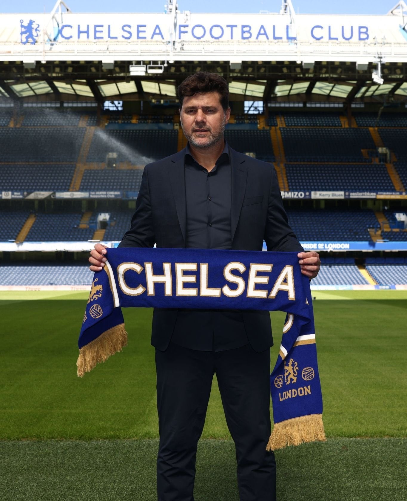Best places to find Chelsea FC scarves top picks