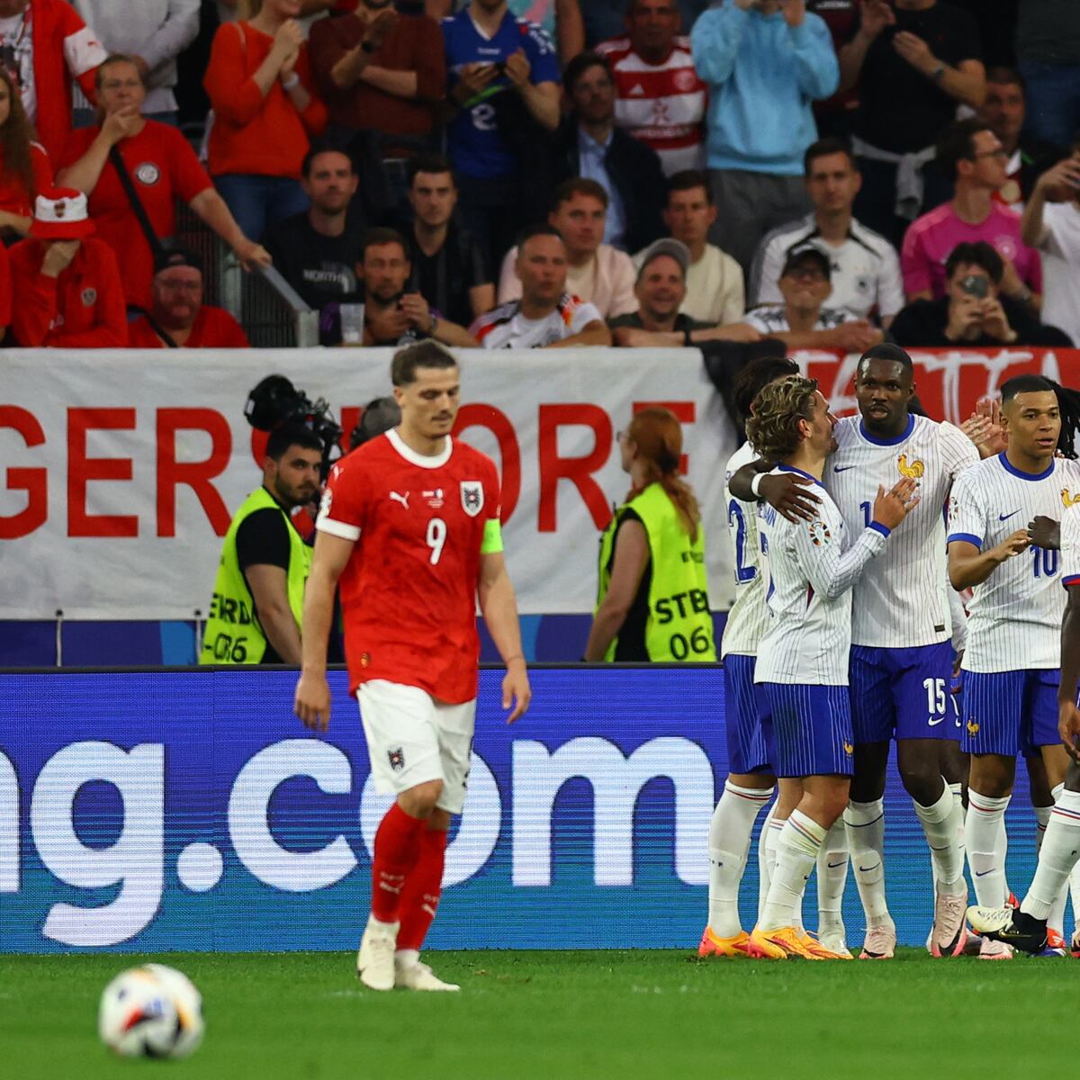 Where to find updated Austria vs France national football team stats online sources
