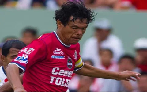 Chivas de Guadalajara Players History: Top Legends You Need to Know